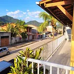 CASA AMARELA UBATUBA ii