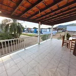CASA AMARELA UBATUBA ii